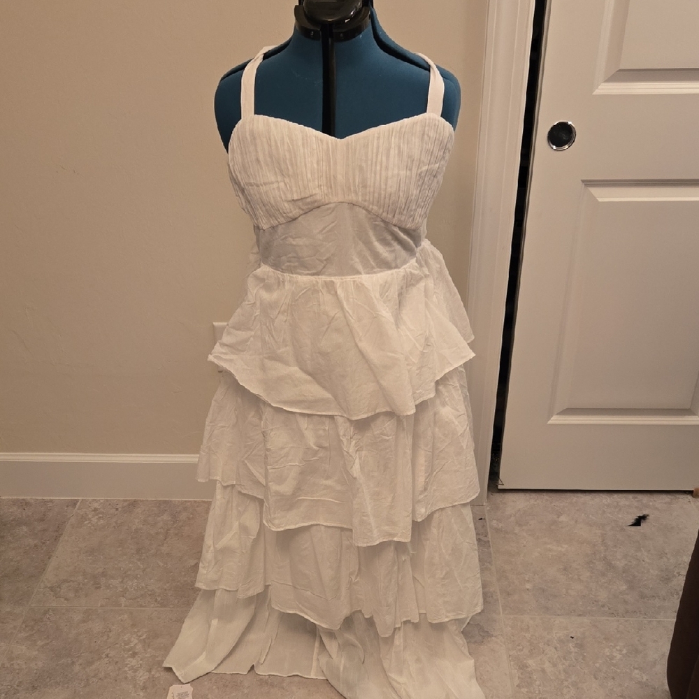 Abercrombie & Fitch White Layered Wedding Dress